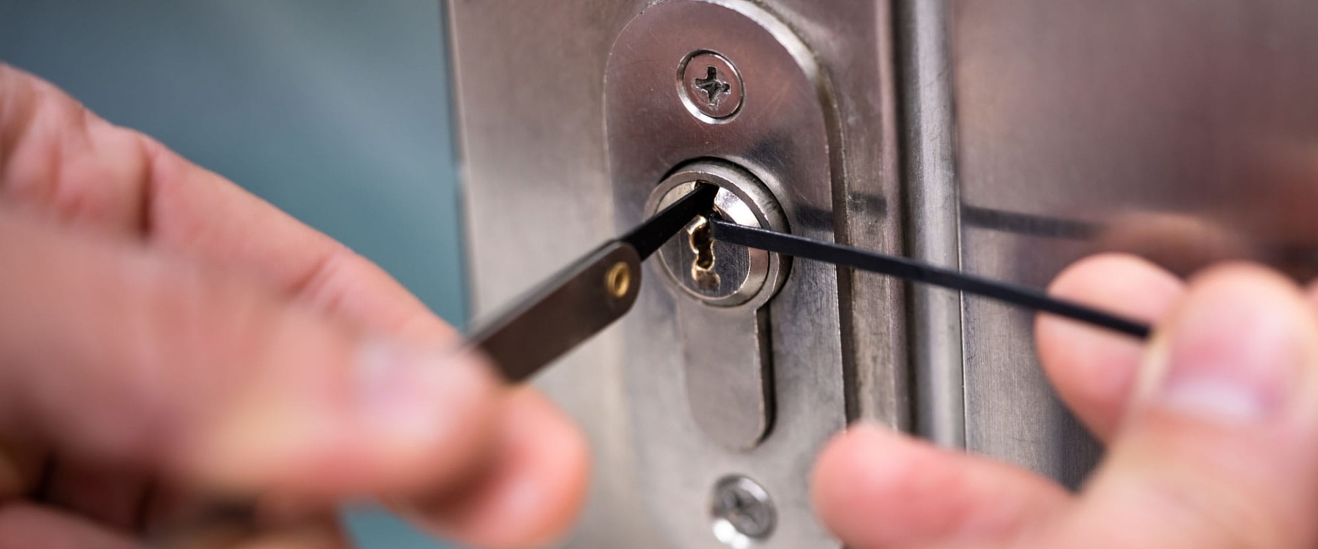 Residential Locksmith Services: Why 24-Hour Emergency Availability Matters More Than You Think